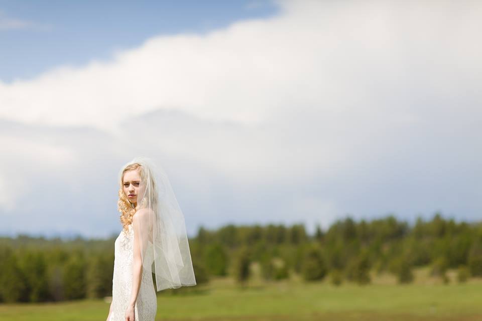 Simple Veil | Mid Length Soft Tulle Wedding Veil (Single Tier) | 30”–45” | Handmade in Canada
