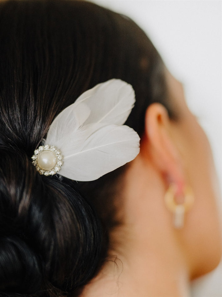 AUDREY | Dainty Feather Hair Pin