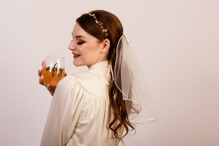 HUNNI | Short Single Tier Veil | Thin Satin Trim Veil | Satin Bow Detail