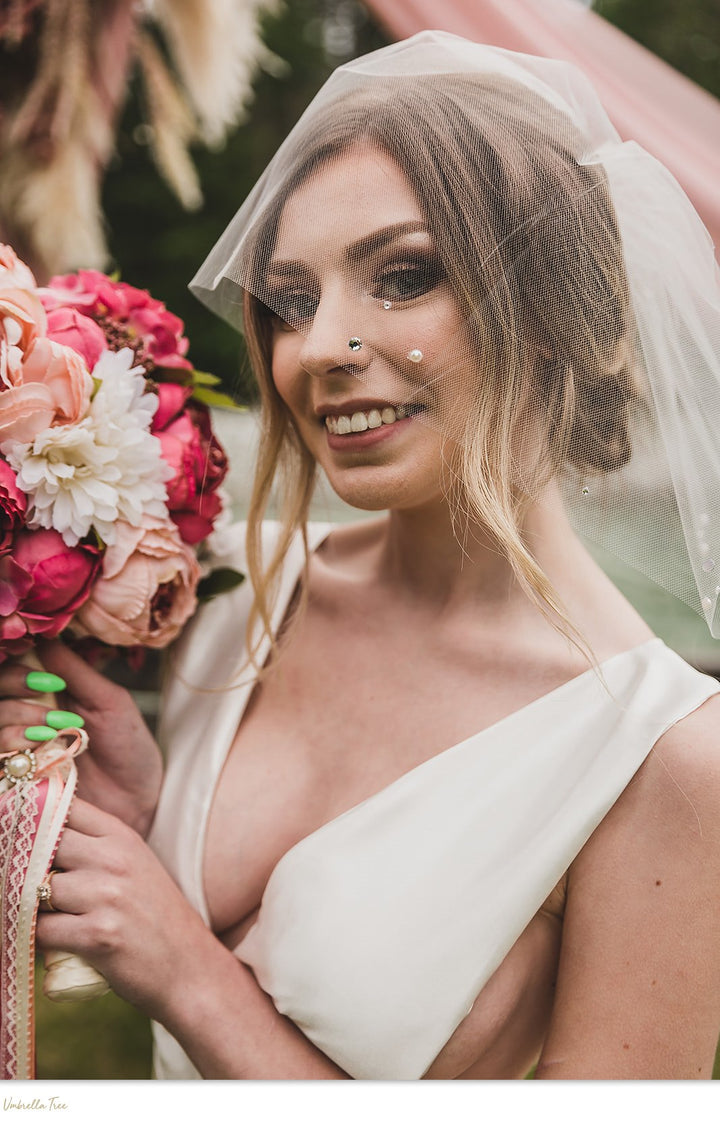 IZZIE | Short Rhinestone & Pearl Veil | Soft Dainty Veil | Modern Veil