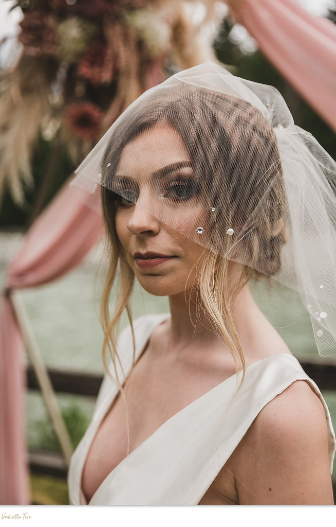 IZZIE | Short Rhinestone & Pearl Veil | Soft Dainty Veil | Modern Veil