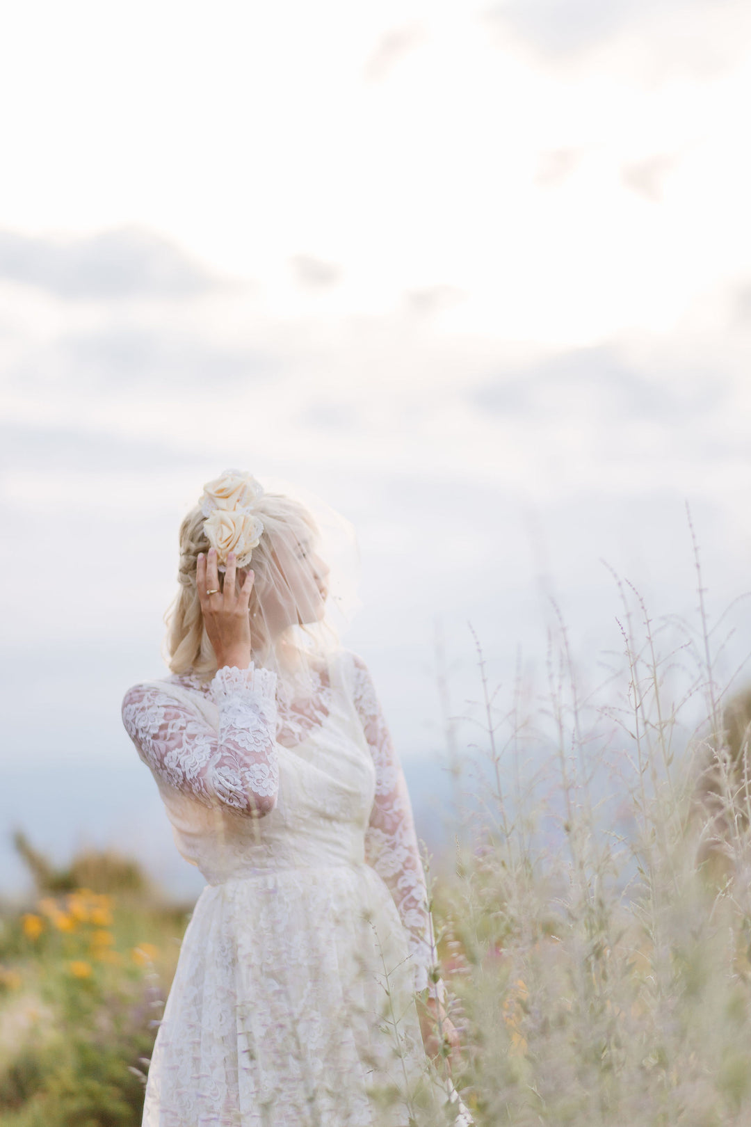 LOLA | Modern Veil | Short Veil | Bird Cage Veil | 7 Colors | Blusher Veil | Soft Veil | Modern Veil | Simple veil | Pearl Veil