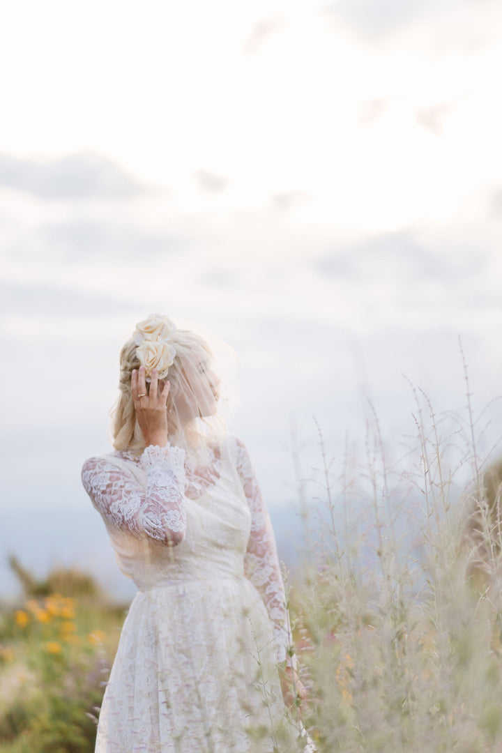 LOLA | Modern Veil | Short Veil | Bird Cage Veil | 7 Colors | Blusher Veil | Soft Veil | Modern Veil | Simple veil | Pearl Veil